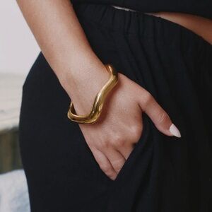 lot of 2 Saege bangles